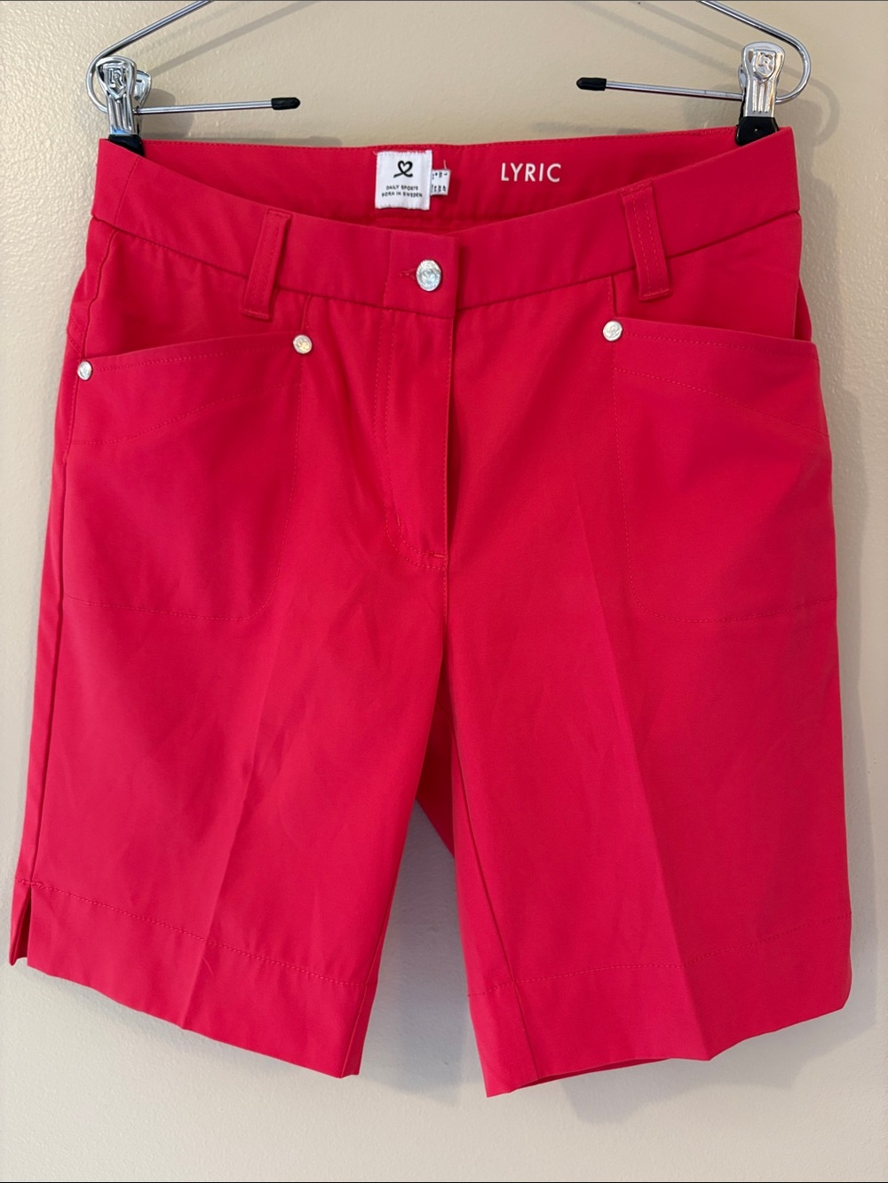 Daily Sports Lyric Golf Shorts Women’s 10 Pink Red Bermuda NWOT